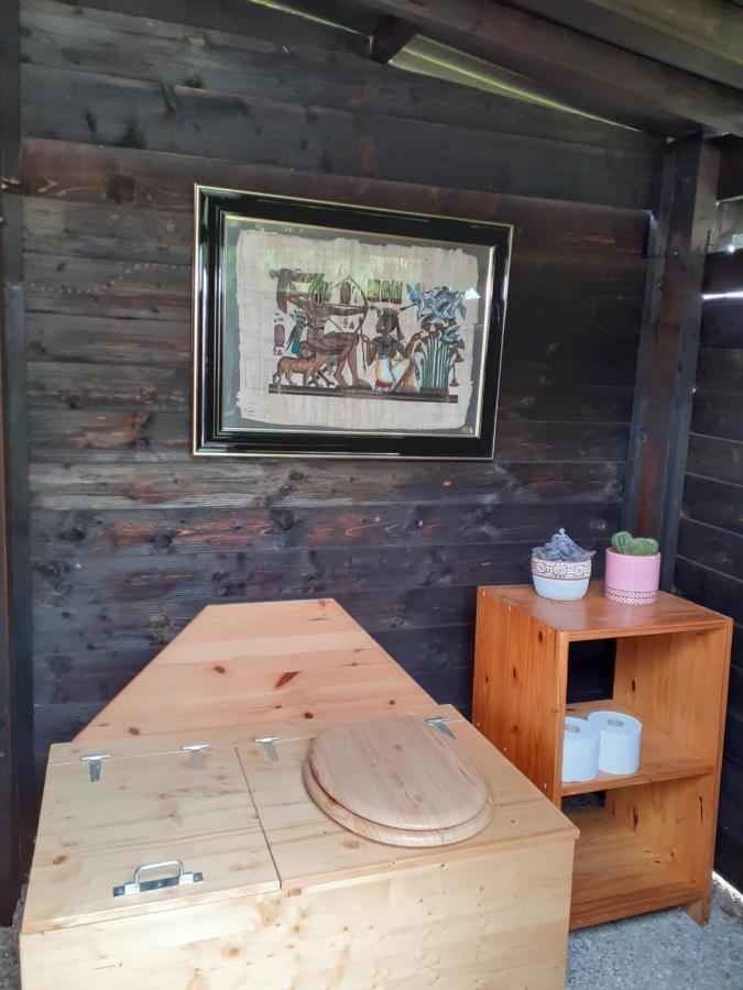 Maison D'Hotes Afrika Du Queyroux Ginestet Esterno foto