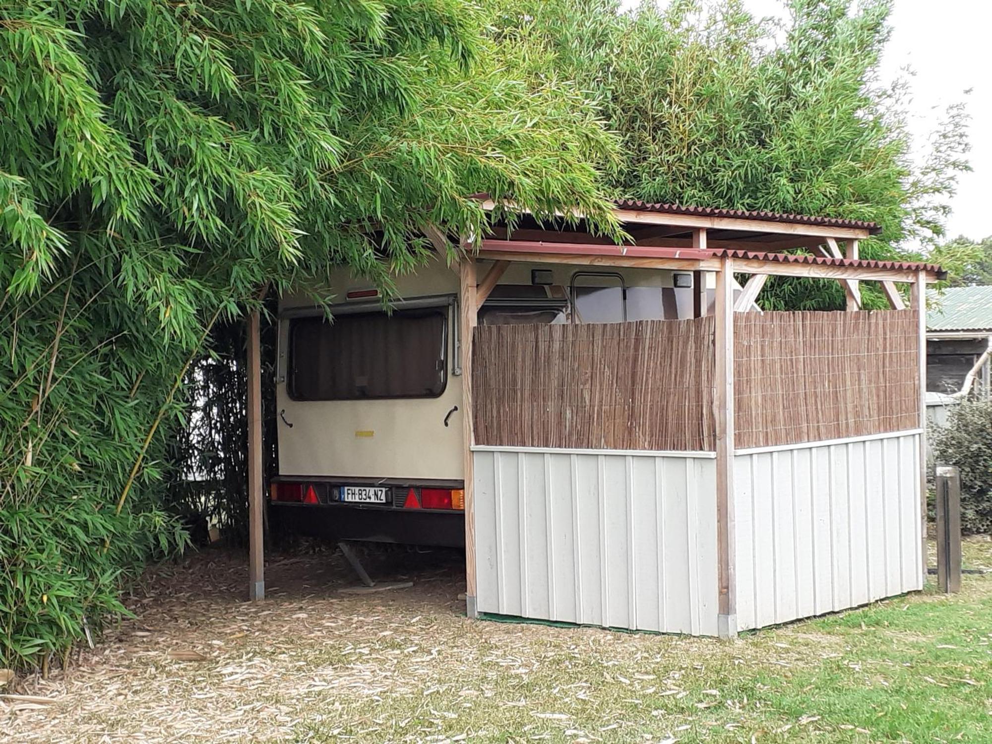 Maison D'Hotes Afrika Du Queyroux Ginestet Esterno foto